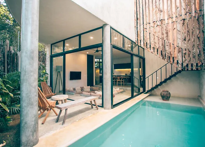 Round Luxury Jungle Priv Pool-concierge 4a Pousada